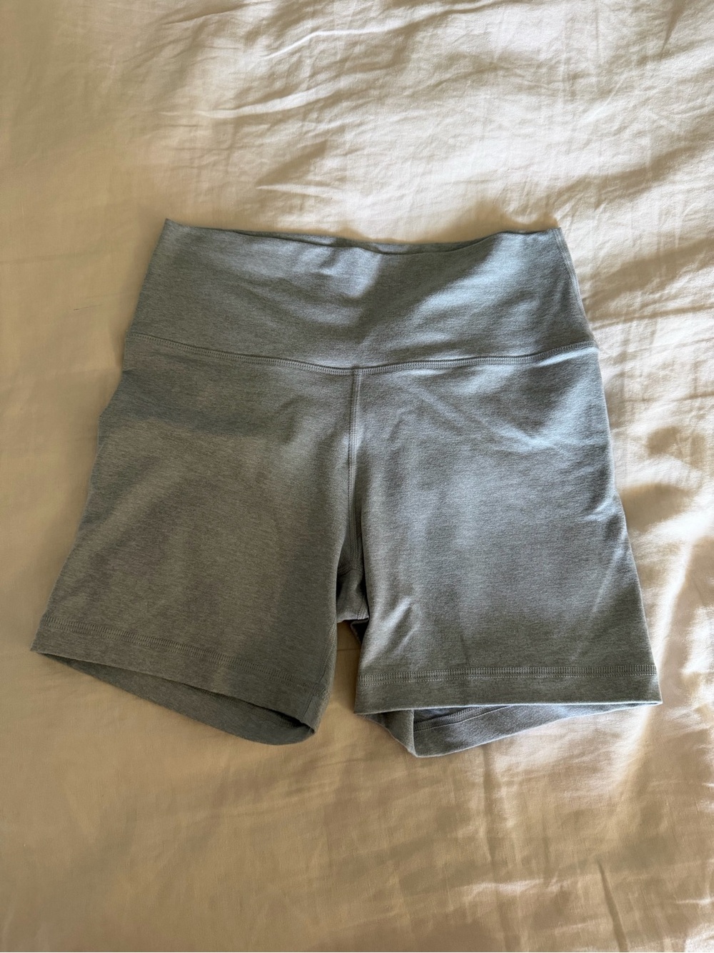 FLEO High waisted shorts 5.5” inseam